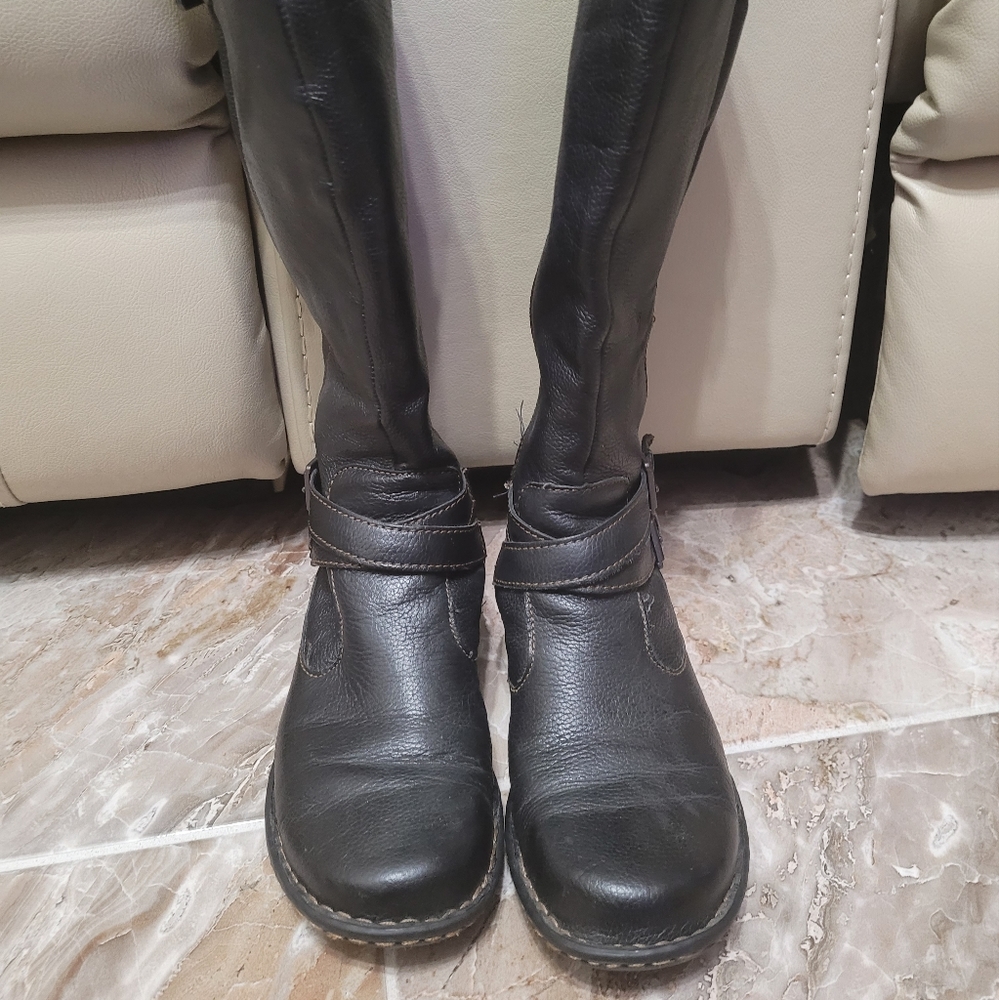 BOC black boots size 8m